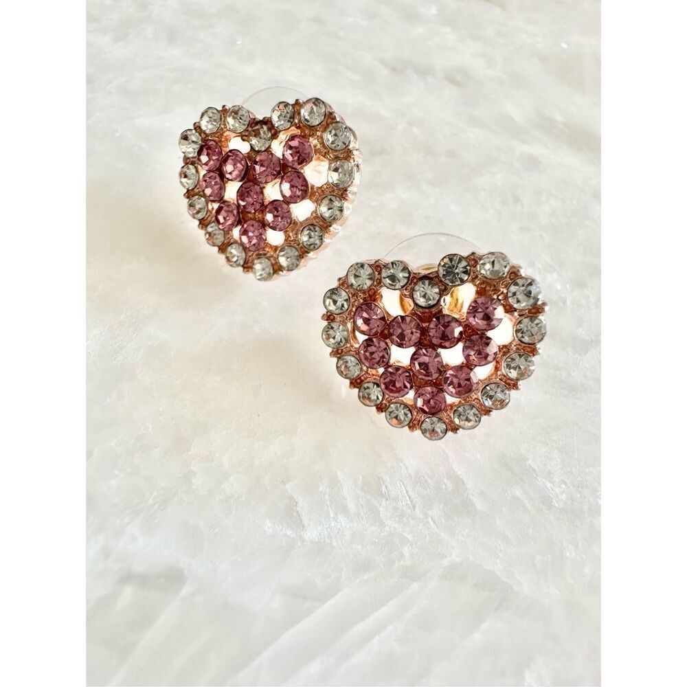 Light pink rhinestone heart stud earrings